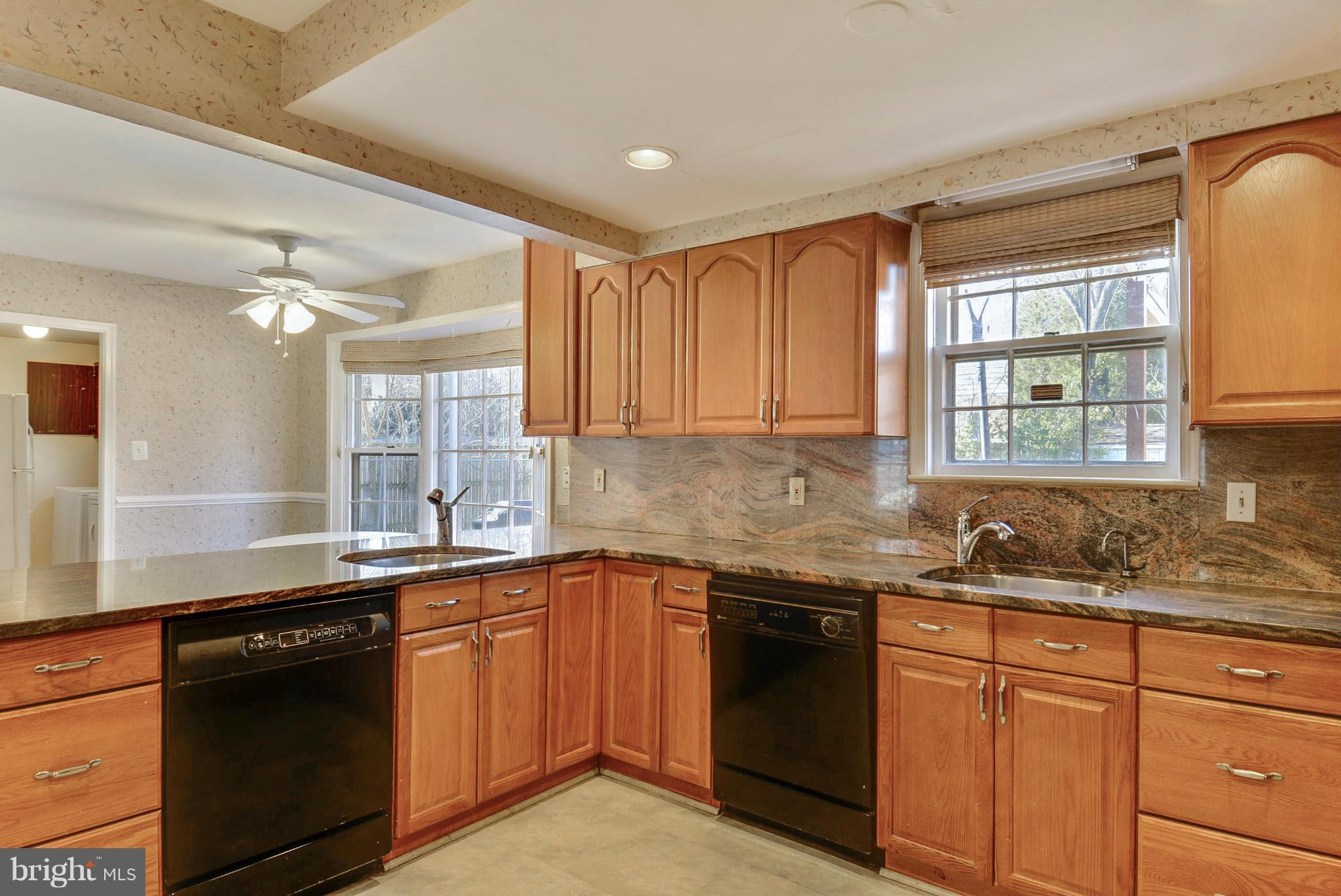 11716 Kemp Mill Road Silver Spring, MD 20902 - Photo 6 of 30 Kitchen