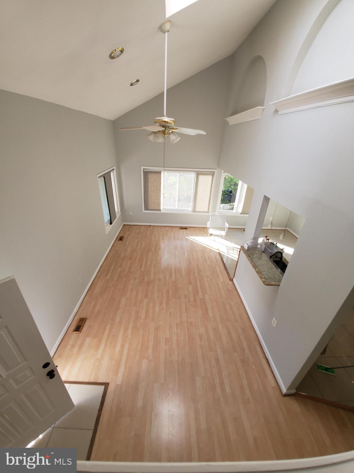 9146 Centerway Road Gaithersburg, MD 20879 - Photo 4 of 24
