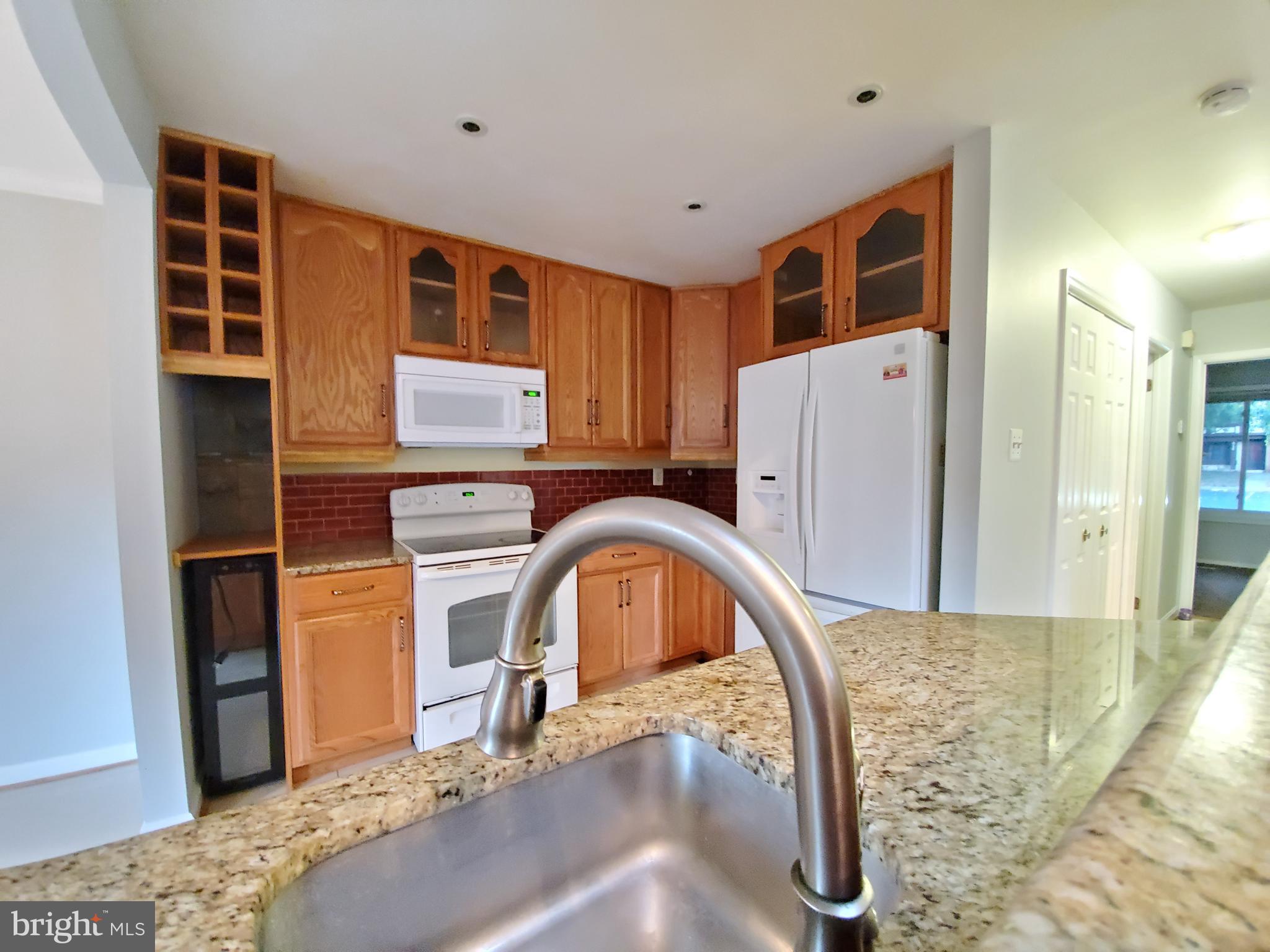 9146 Centerway Road Gaithersburg, MD 20879 - Photo 7 of 24