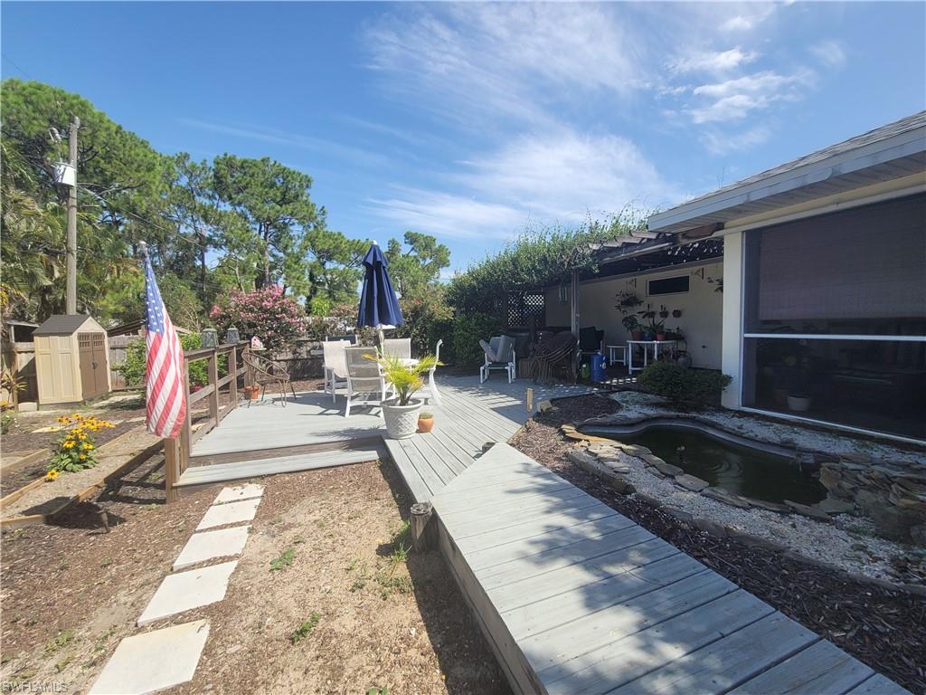 18546 Violet Road Fort Myers, FL 33967 - Photo 38 of 38 a view of a backyard with sitting area