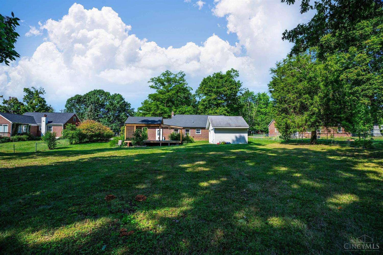 3824 Bennett Road Cincinnati, OH 45245 - Photo 7 of 26 Gallery Image 7