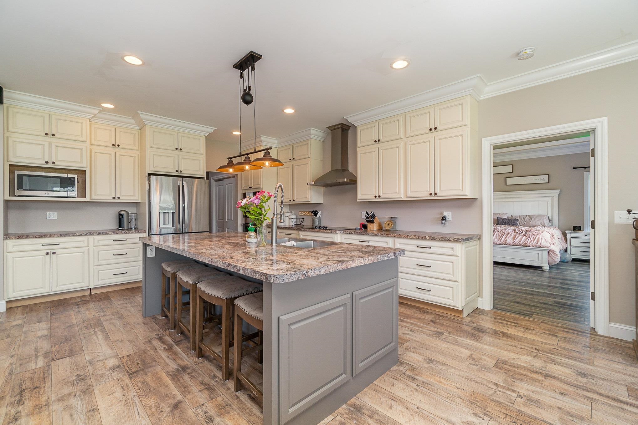 2303 Delta Road Bay City, MI 48706 - Photo 6 of 20