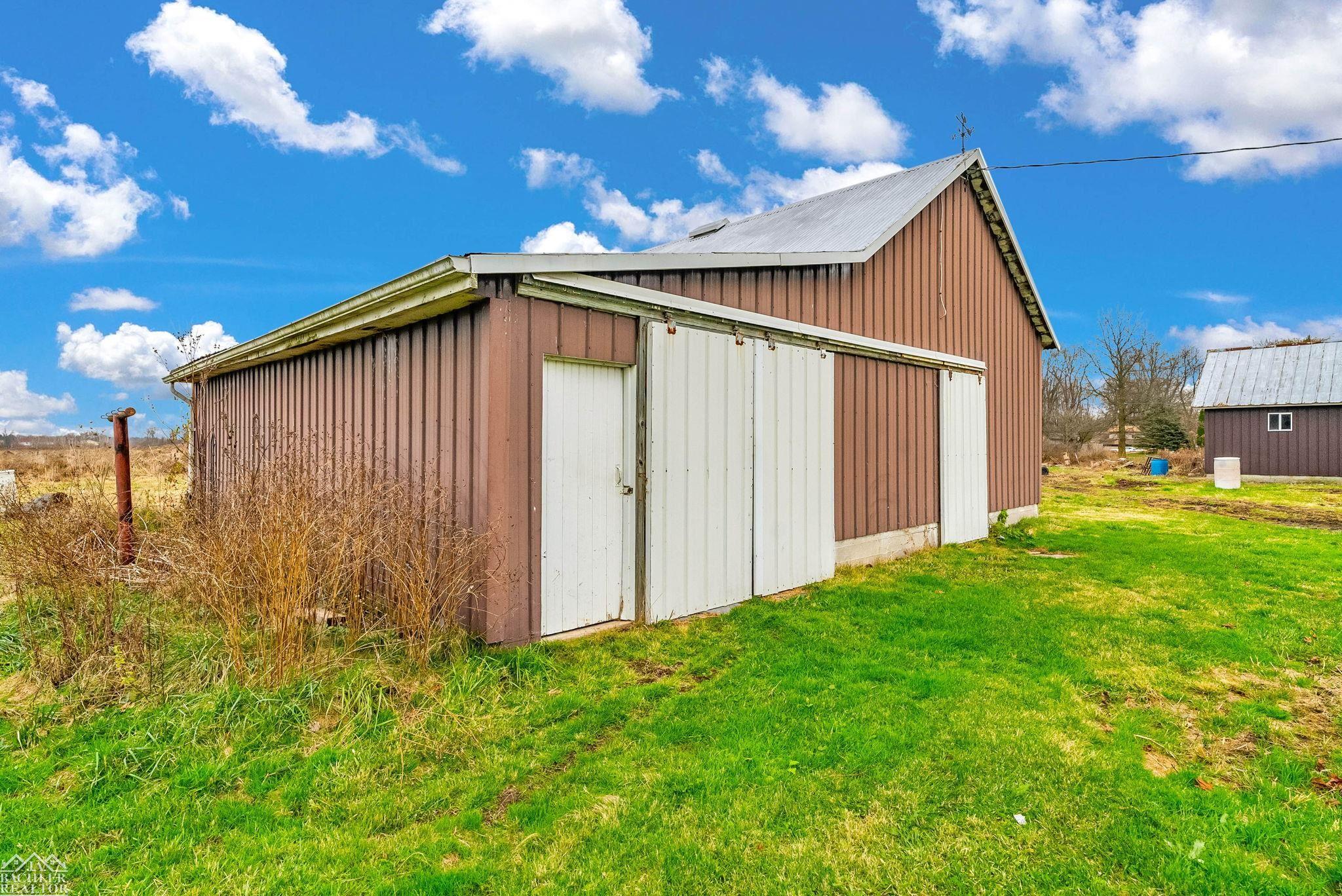 5914 Plank Road Marine City, MI 48039 - Photo 43 of 49 50162132-9b0da37f-0d50-4f56-a55b-194ee9818f98.JPG