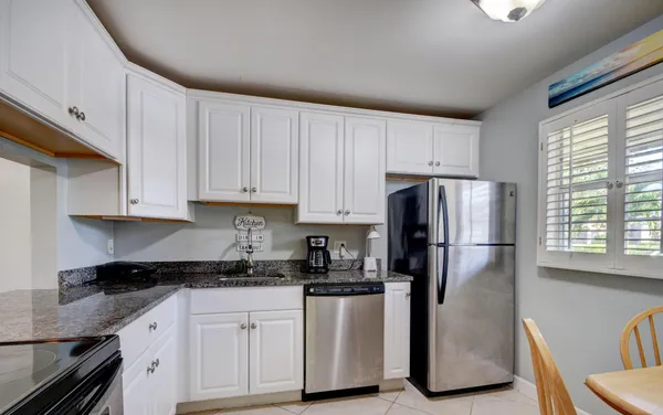 $229,000 | 2700 Fiore Way, Unit 106, Delray Beach, FL 33445