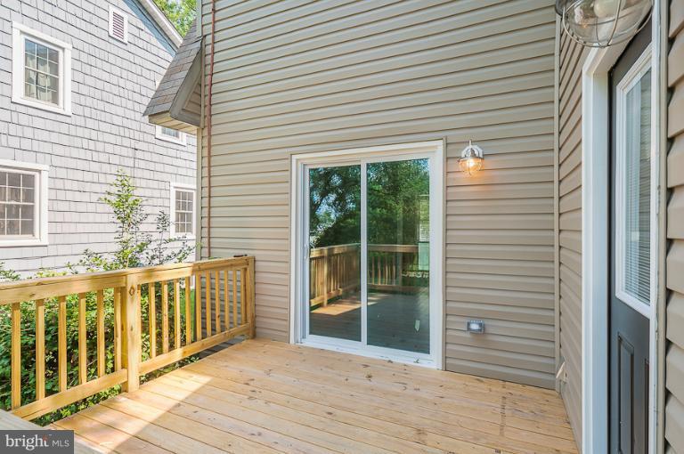 2 Northship Road Baltimore, MD 21222 - Photo 22 of 30 a view of a house with a deck
