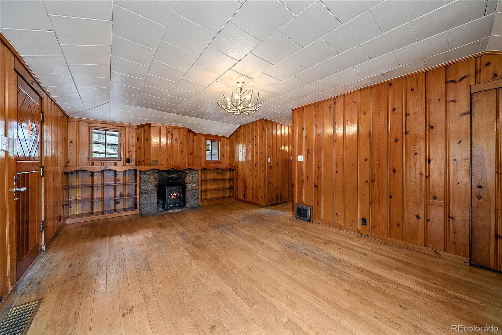 28157 Knowles Road Evergreen, CO 80439 - Photo 11 of 39 Gallery Image 11