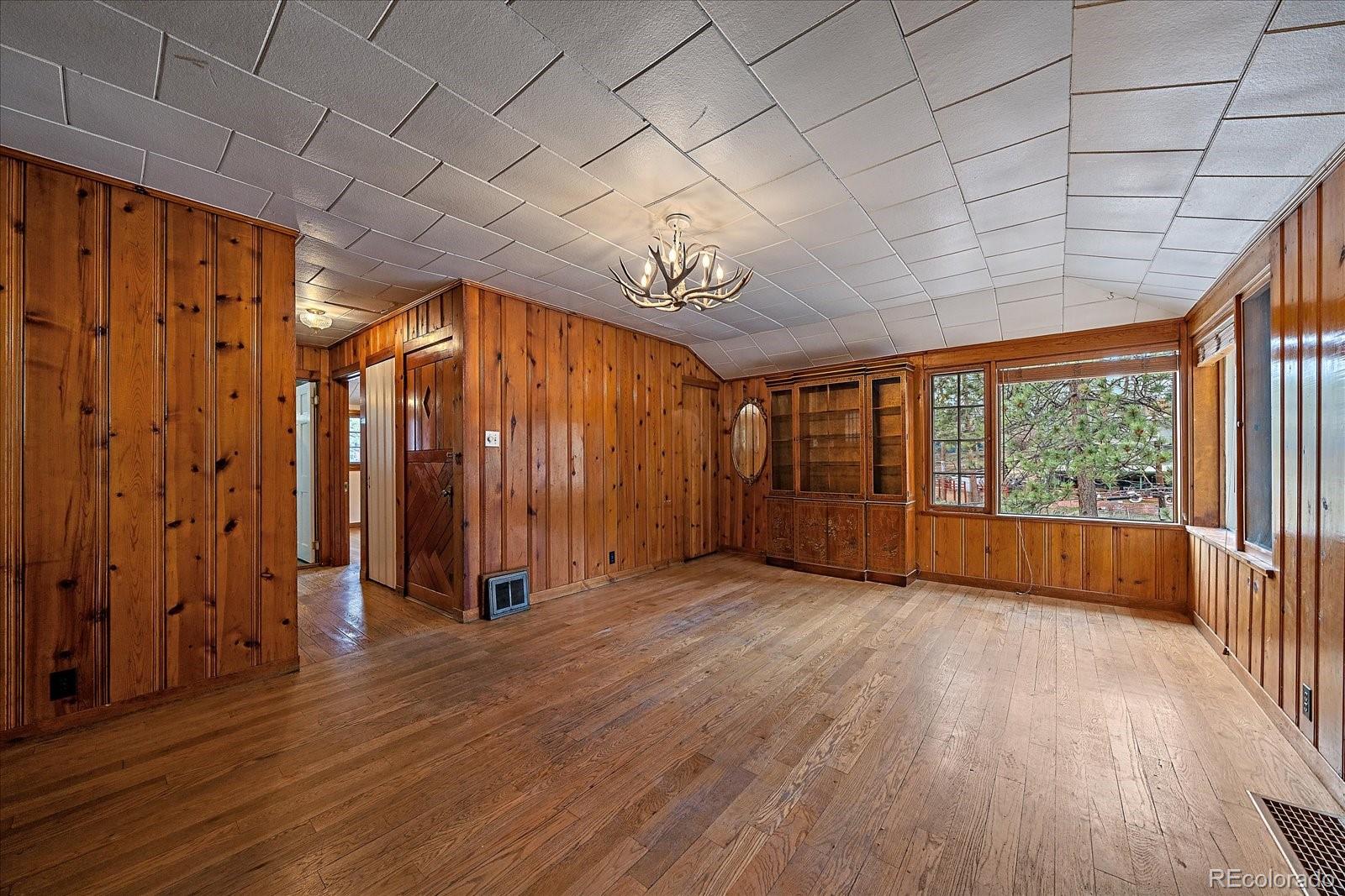 28157 Knowles Road Evergreen, CO 80439 - Photo 8 of 39 Gallery Image 8
