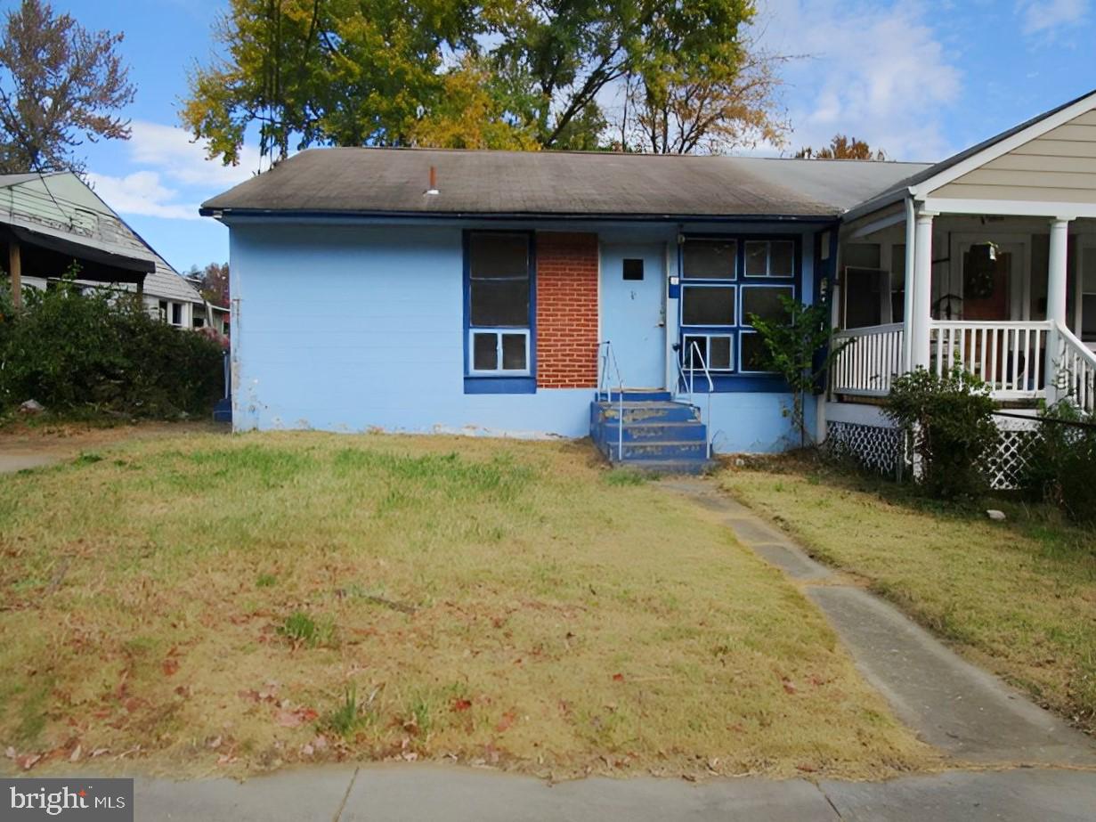 1827 Ray Leonard Road Landover, MD 20785 - Photo 1 of 22 Front