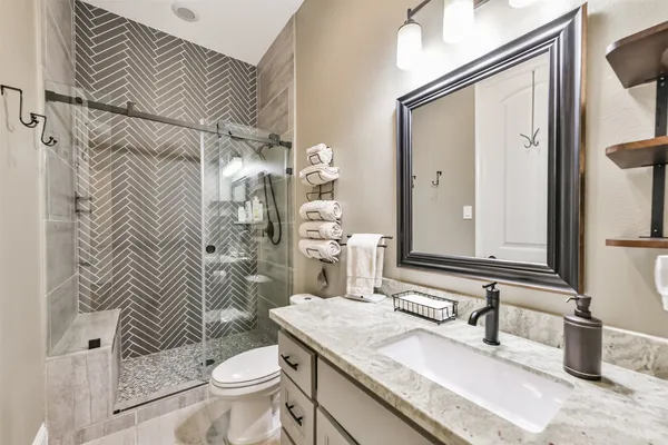 $449,900 | 925 Luella Avenue, Deer Park, TX 77536