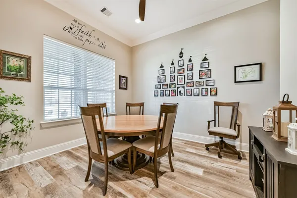 $449,900 | 925 Luella Avenue, Deer Park, TX 77536