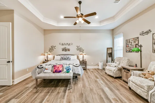 $449,900 | 925 Luella Avenue, Deer Park, TX 77536