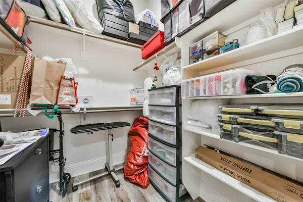 $449,900 | 925 Luella Avenue, Deer Park, TX 77536