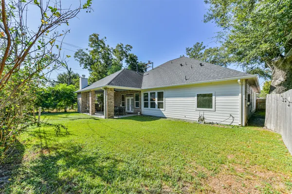 $449,900 | 925 Luella Avenue, Deer Park, TX 77536