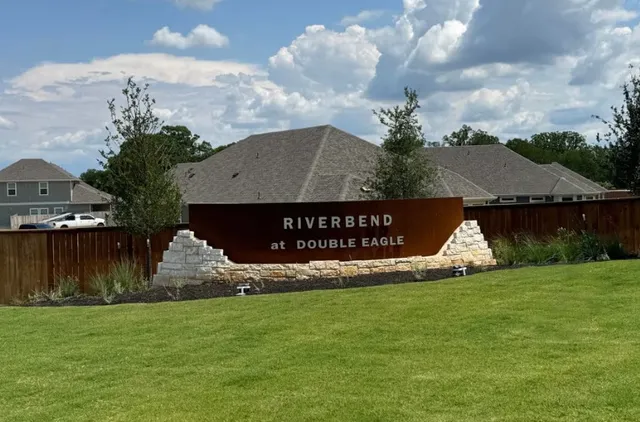 $389,000 | 156 Ayres Horn, Cedar Creek, TX 78612