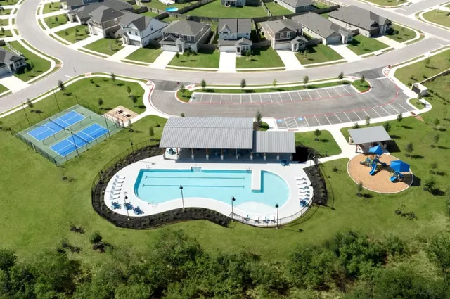 $389,000 | 156 Ayres Horn, Cedar Creek, TX 78612