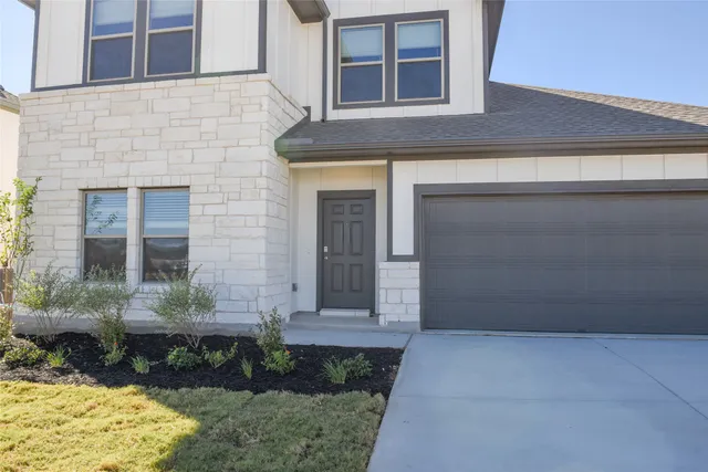 $389,000 | 156 Ayres Horn, Cedar Creek, TX 78612