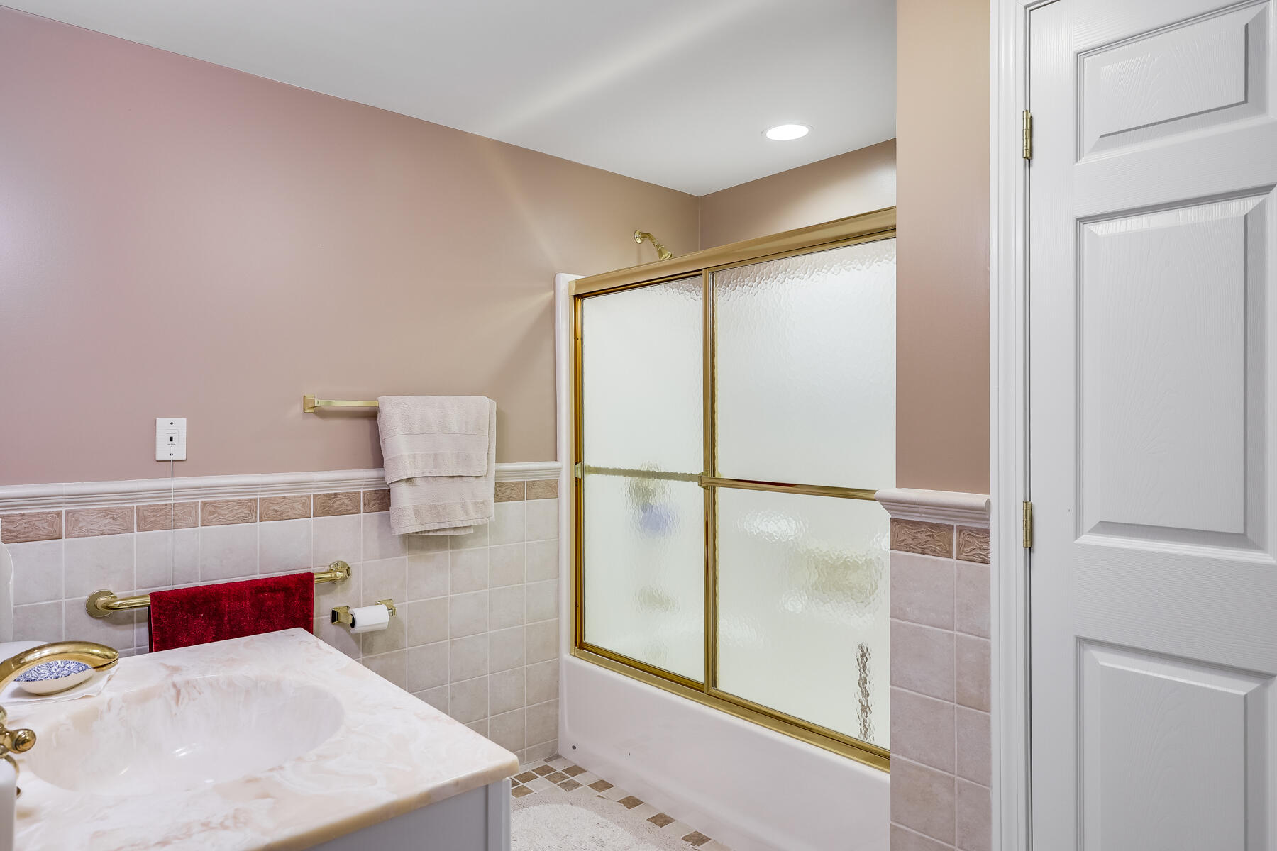 18 West Road, Unit 215 Orleans, MA 02653 - Photo 8 of 21 Hall Bath