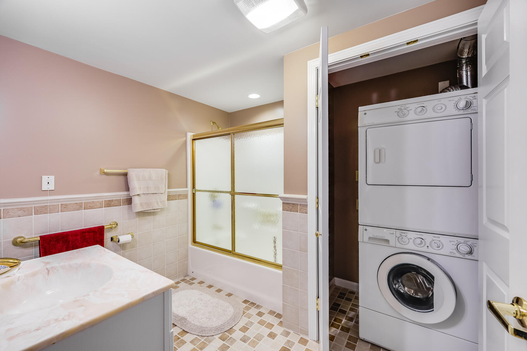 18 West Road, Unit 215 Orleans, MA 02653 - Photo 9 of 21 Laundry in Bath