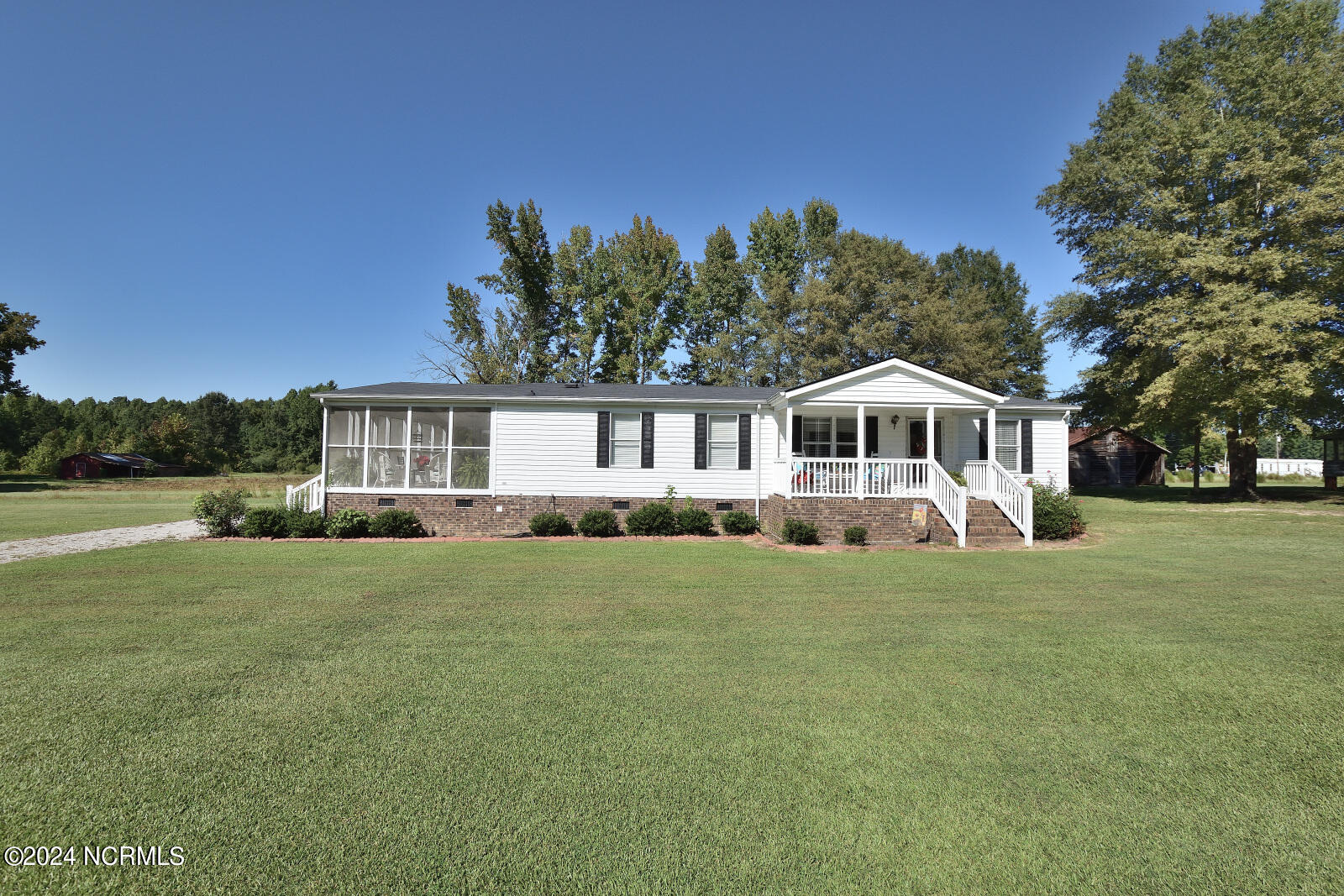 2418 Macedonia Road Spring Hope, NC 27882 - Photo 2 of 26 DSC_0677_2709