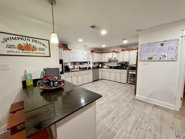 $249,000 | 9715 Hardwood Drive, Baton Rouge, LA 70818