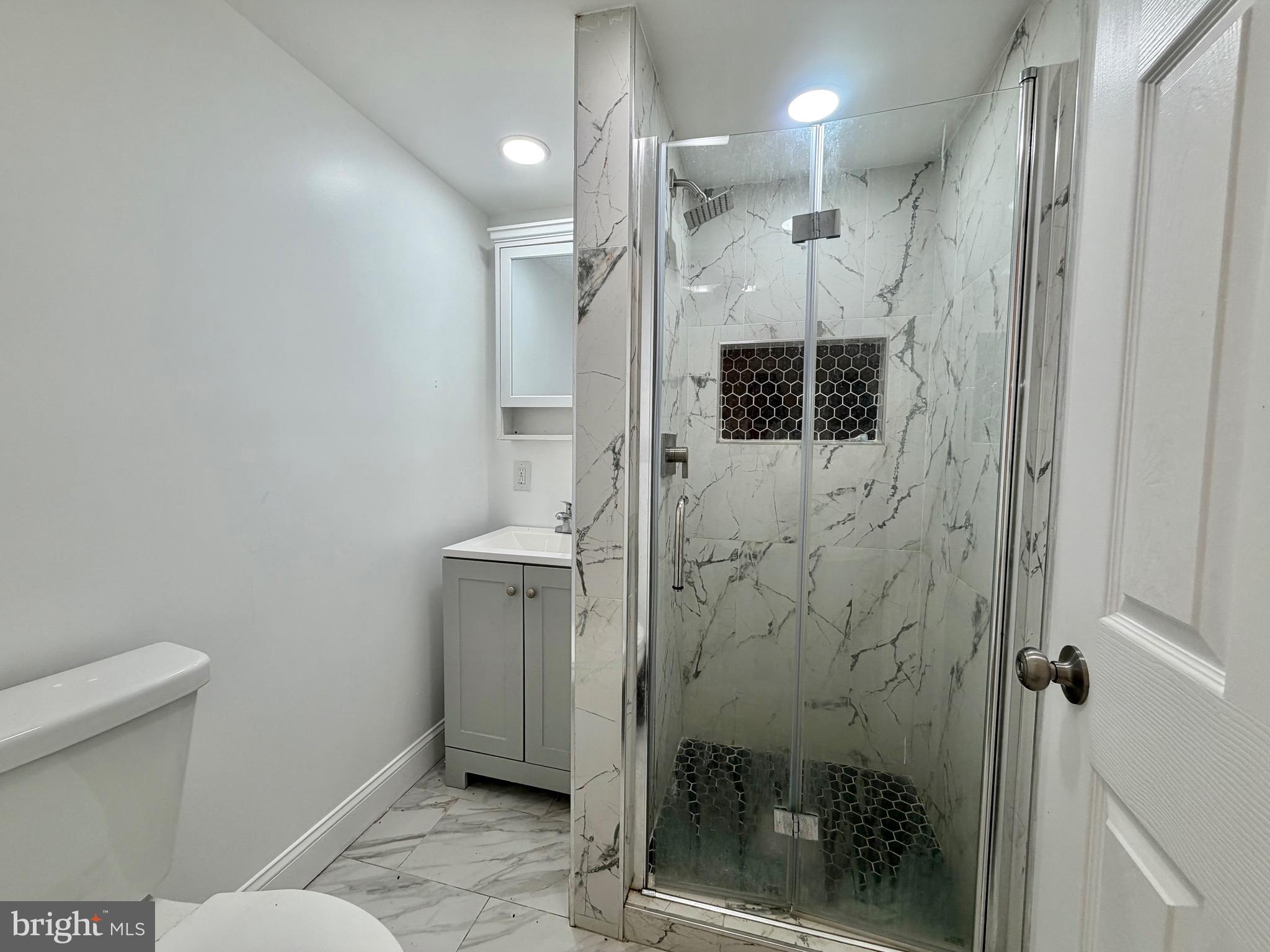 122 Landing Street Trenton, NJ 08611 - Photo 8 of 23