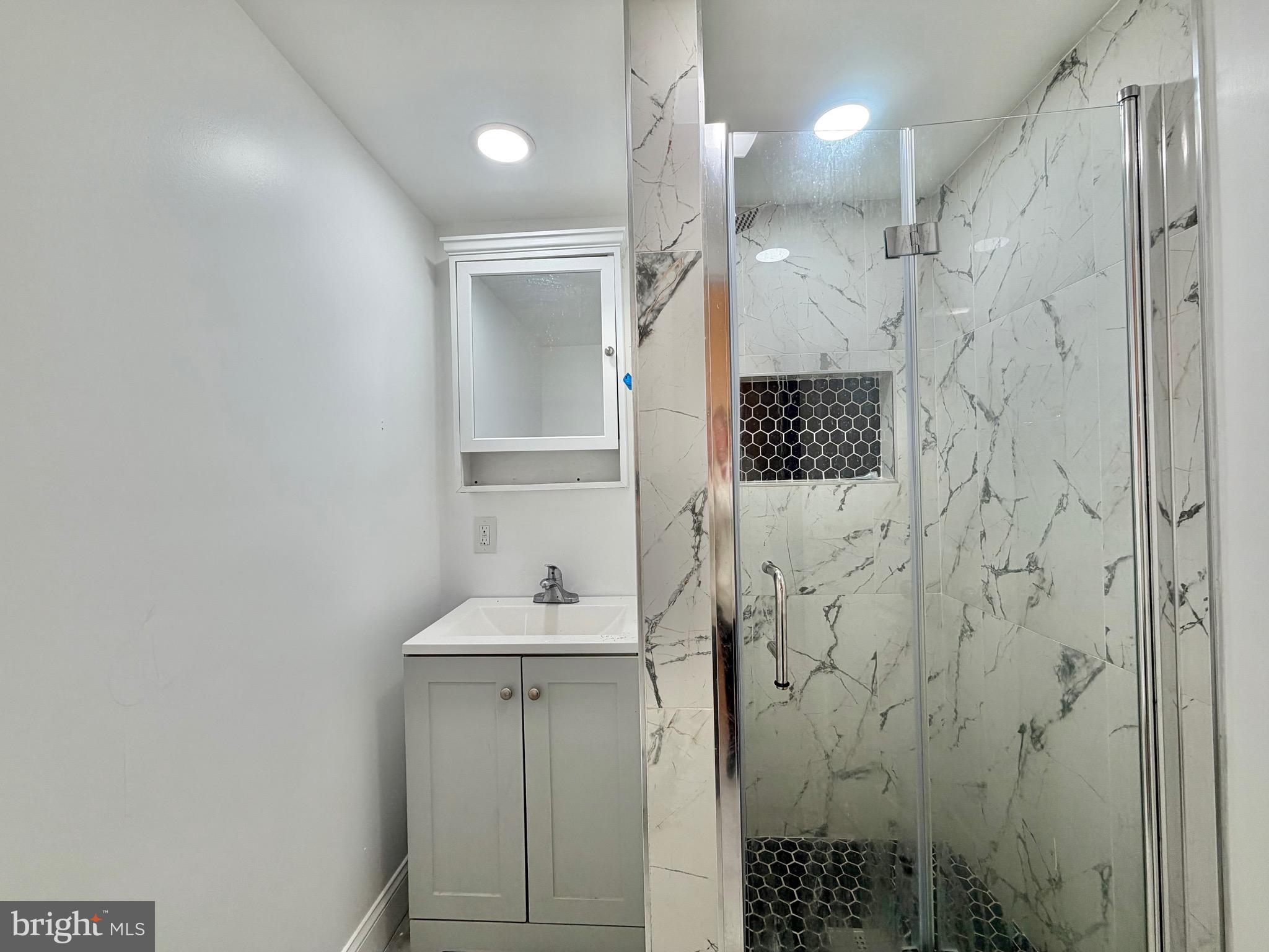 122 Landing Street Trenton, NJ 08611 - Photo 9 of 23