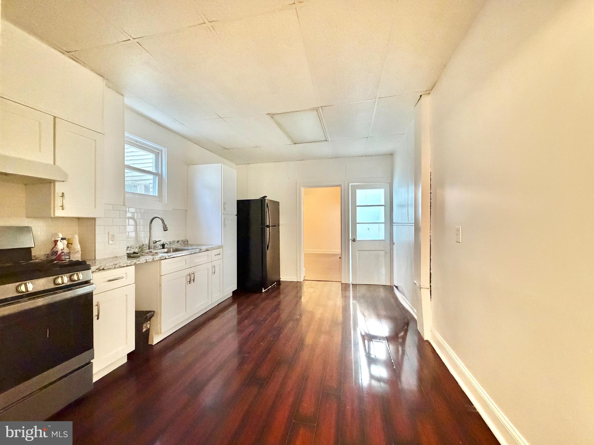 122 Landing Street Trenton, NJ 08611 - Photo 10 of 23