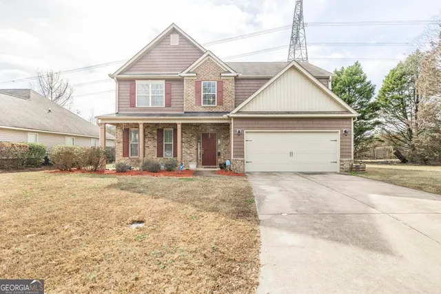 $319,000 | 100 Meadow's Walk Drive, Byron, GA 31008