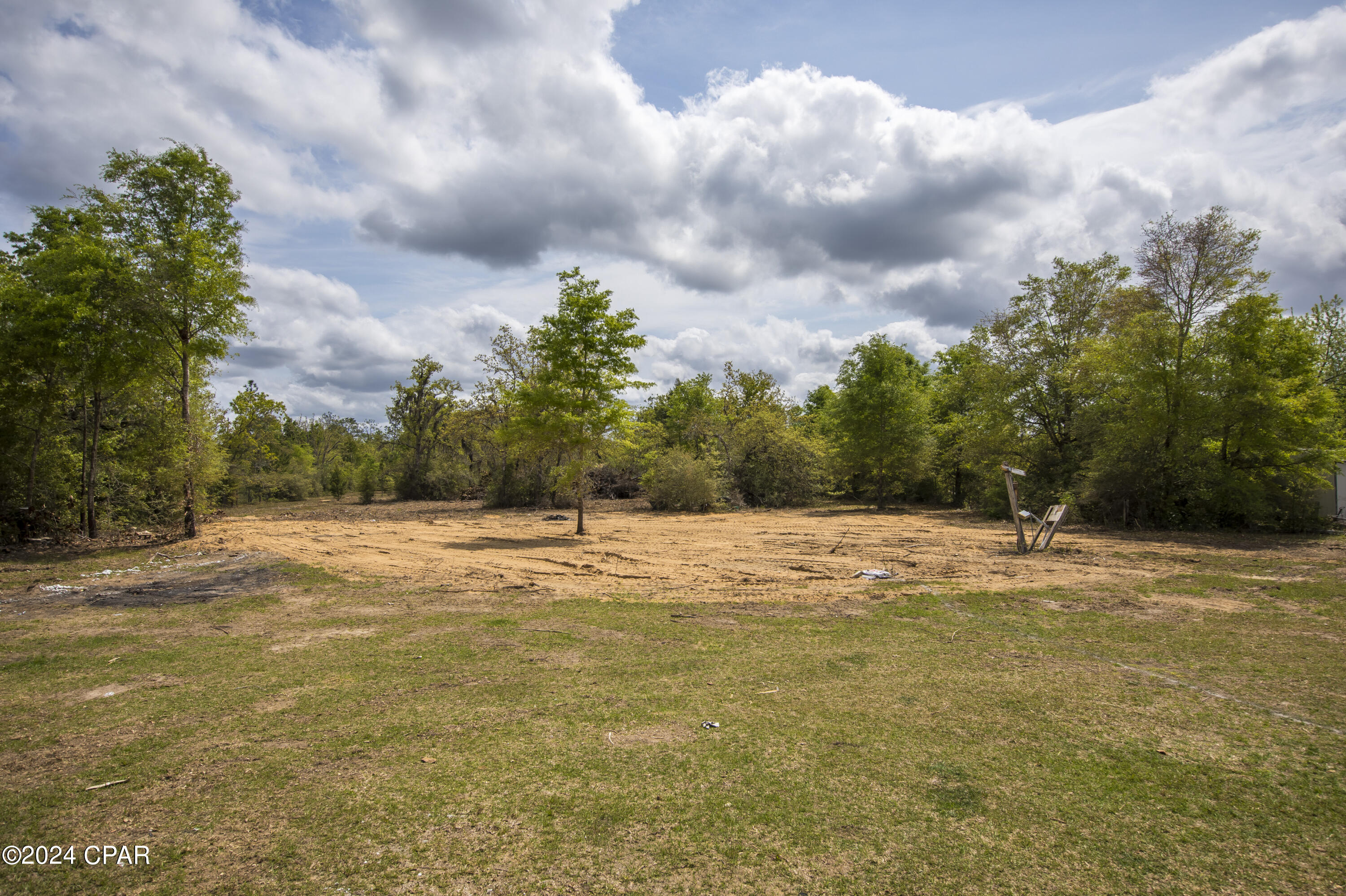 20518 Fisher Road Fountain, FL 32438 - Photo 5 of 26 Gallery Image 5