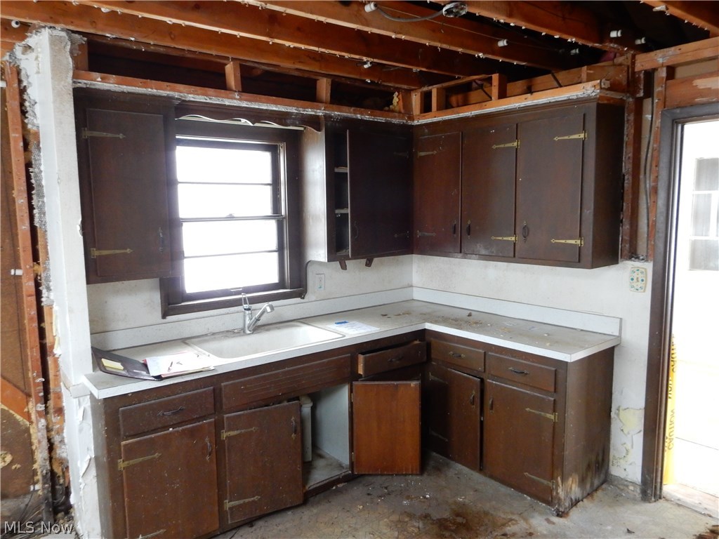 20654 Centuryway Road Maple Heights, OH 44137 - Photo 21 of 23 Gallery Image 21