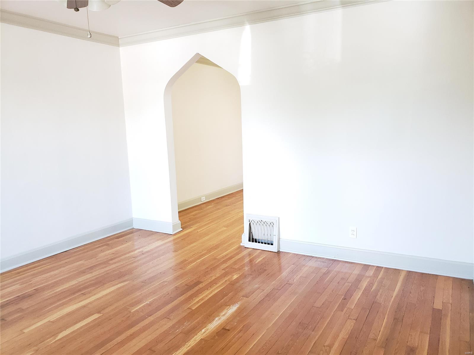 1713 Telegraph Road St. Louis, MO 63125 - Photo 4 of 9 Gallery Image 4