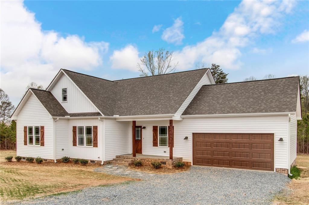 724 Dan Valley Road Madison, NC 27025 - Photo 5 of 30 Gallery Image 5