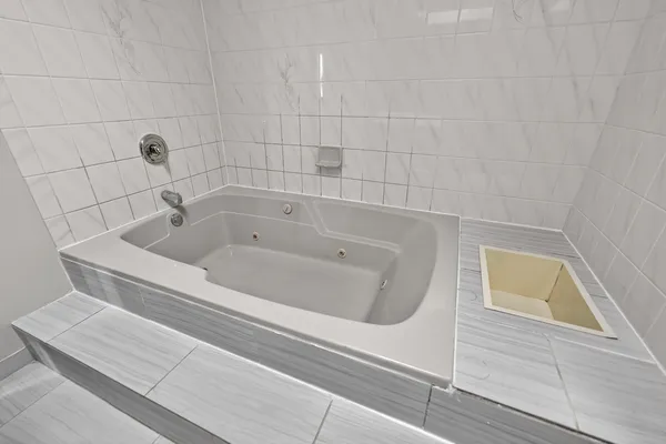 $579,000 | 1281 Scarlet Drive, Addison, IL 60101