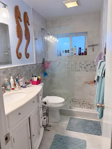 $1,250,000 | 308 Sombrero Beach Road, Unit 2 & 4, Marathon, FL 33050