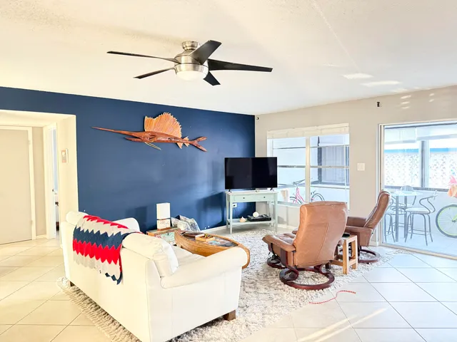 $1,250,000 | 308 Sombrero Beach Road, Unit 2 & 4, Marathon, FL 33050