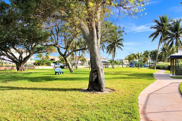 $1,250,000 | 308 Sombrero Beach Road, Unit 2 & 4, Marathon, FL 33050