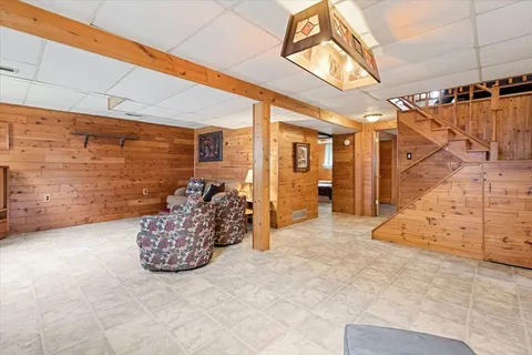 $349,990 | 121 Seton Place, Streamwood, IL 60107