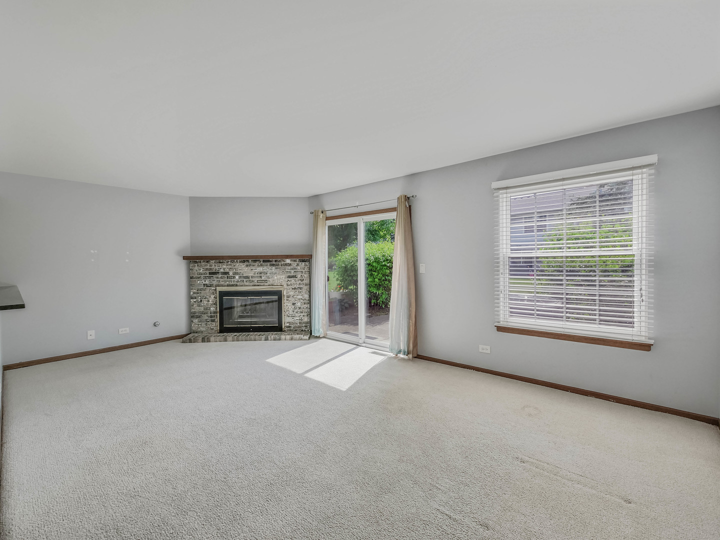 804 Tamarac Boulevard Addison, IL 60101 - Photo 8 of 26