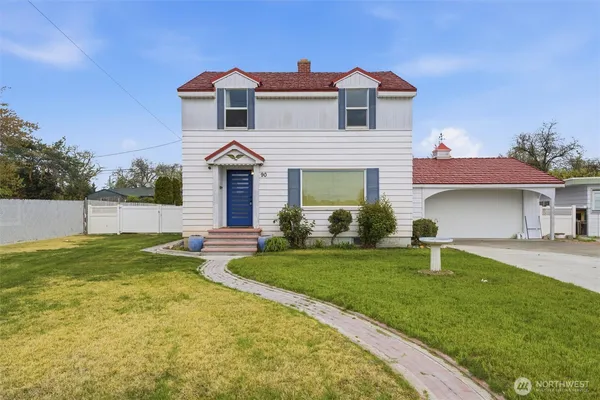 $399,900 | 90 Van Giesen Street, Richland, WA 99354