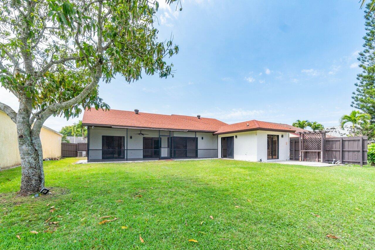 21488 Summertrace Circle Boca Raton, FL 33428 - Photo 26 of 29 031-21488SummertraceCircle-BocaRaton-FL-