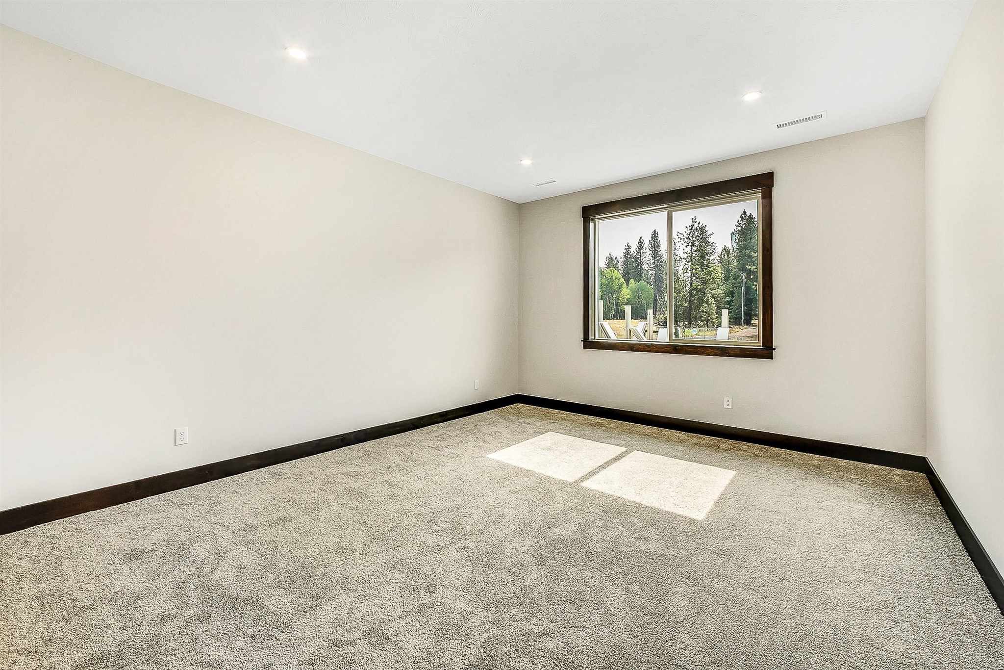 922 East Handy Road Colbert, WA 99005 - Photo 8 of 20