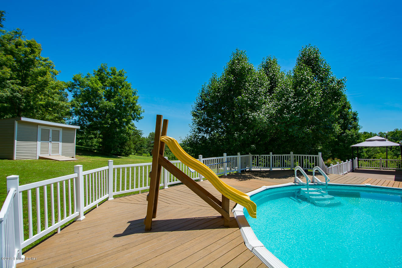 382 West Beechgrove Road Lebanon Junction, KY 40150 - Photo 48 of 57 Pool area