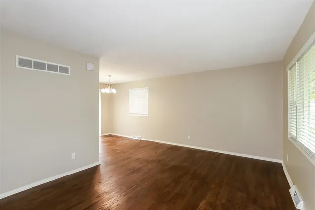 $1,705 | 5808 North Drury Avenue, Kansas City, MO 64119