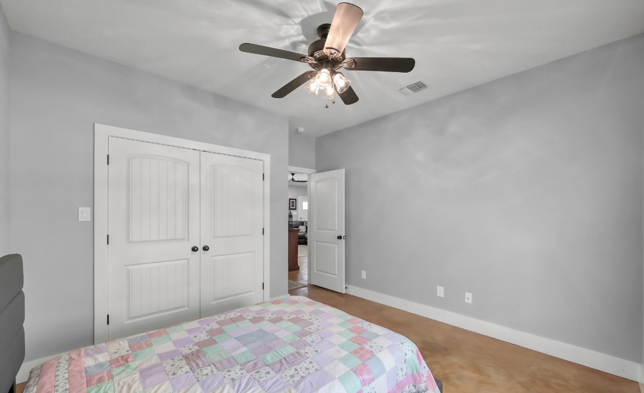 130 Cedar Court Magnolia, TX 77355 - Photo 17 of 26 Bedroom 3