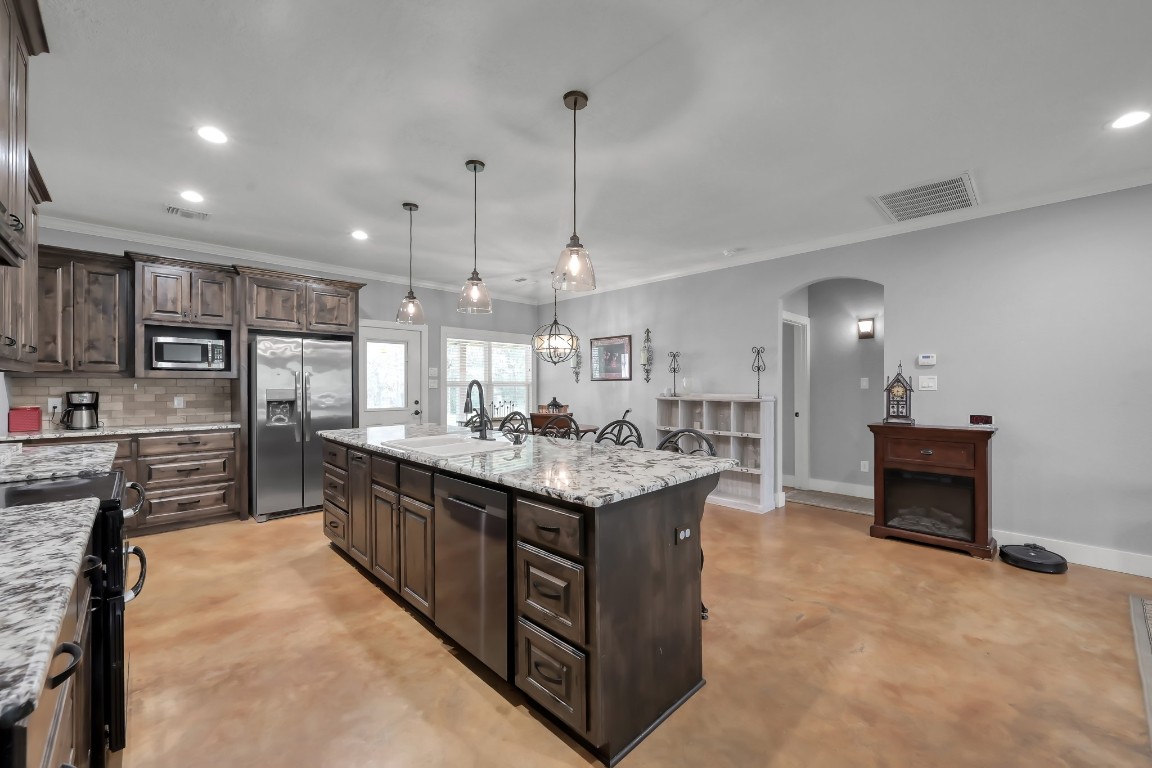 130 Cedar Court Magnolia, TX 77355 - Photo 4 of 26