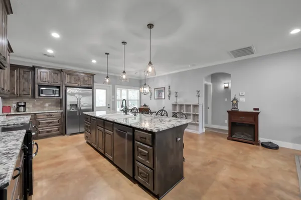 $463,000 | 130 Cedar Court, Magnolia, TX 77355