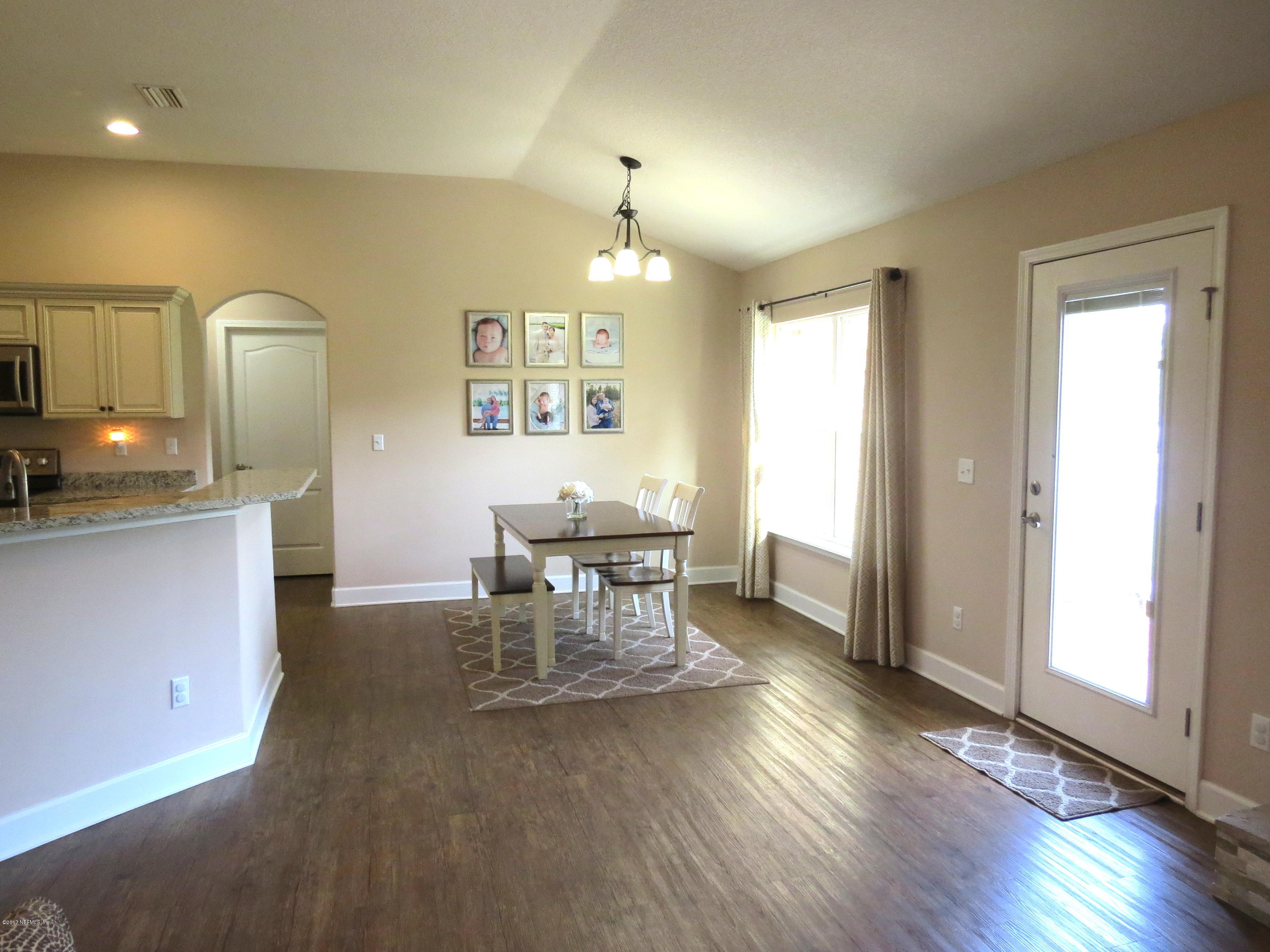 55051 Countree Life Way Hilliard, FL 32046 - Photo 12 of 22 Breakfast area