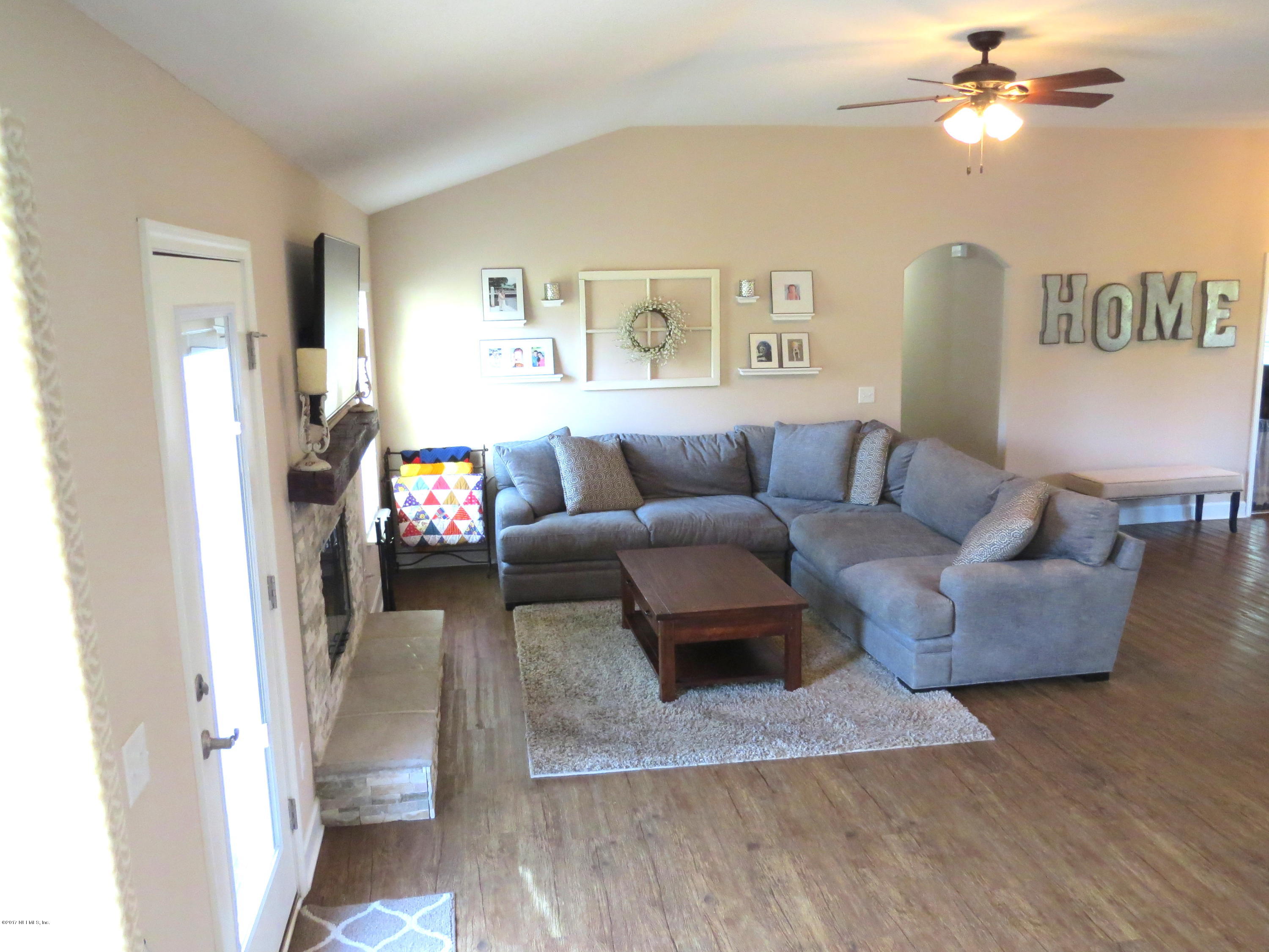 55051 Countree Life Way Hilliard, FL 32046 - Photo 8 of 22 living room
