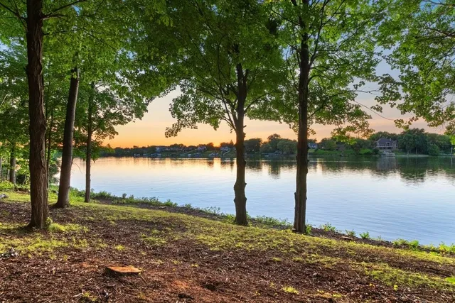 $799,900 | 2420 Old Plank Road, De Pere, WI 54115