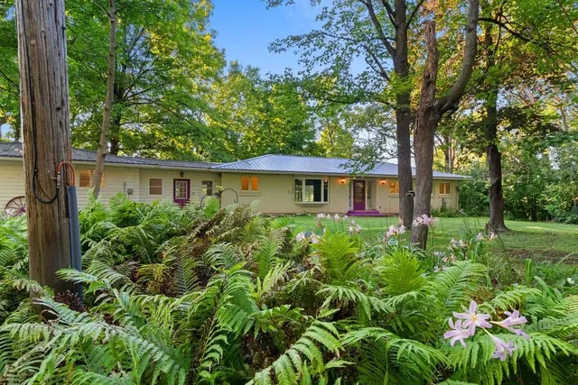 $799,900 | 2420 Old Plank Road, De Pere, WI 54115